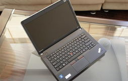 thinkpad商务笔记本,专业可靠，引领商务新潮流
